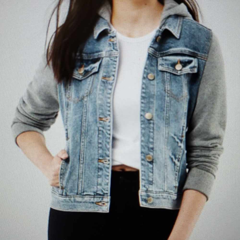 Hollister hooded denim jacket size medium